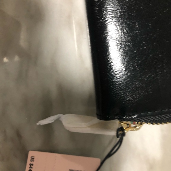 Victoria’s Secret black wallet. New with tags - Picture 2 of 6